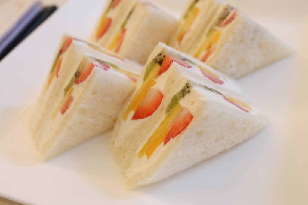 フルーツサンド 千疋屋グループ Fruit Sandwich Dictionary
